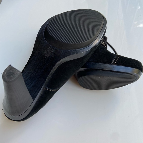 Michael Kors lace up heel Booties - Picture 3 of 3